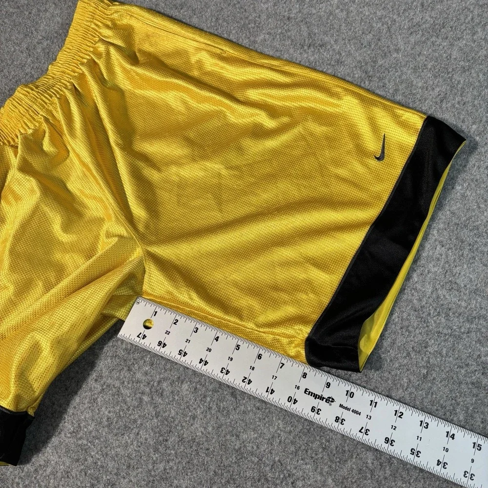 Nike Shorts Men's Large Basketball Yellow‎ Athletic Gym Training Sports Swoosh